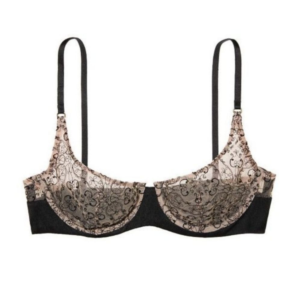 🍒NWT🍒 VS VERY SEXY UNLINED EMBROIDERED BRA